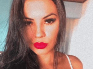 Paloma Alves antes da cirurgia